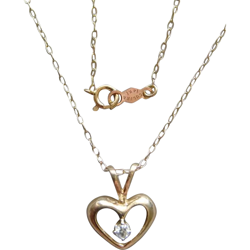 Gold Heart-Shaped Pendant Necklace with Diamond