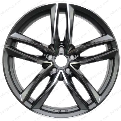 Shiny Metal Car Wheel with Precise Design