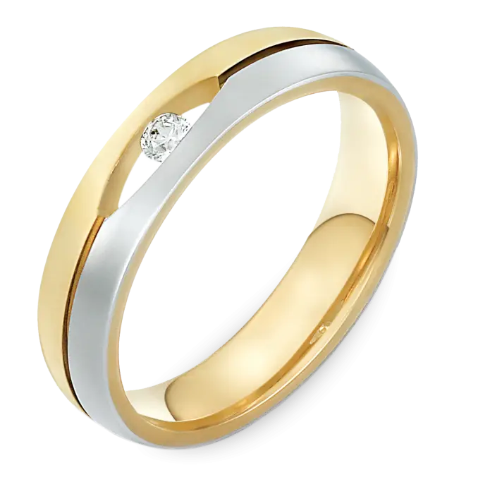 Elegant Diamond-Studded Golden Ring