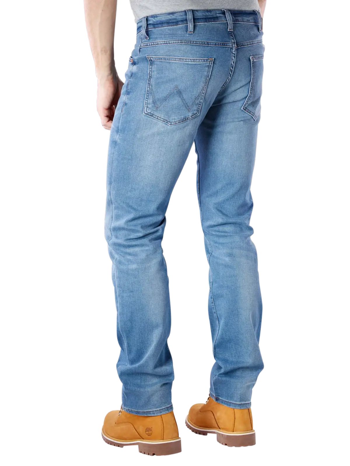 Blue Jeans with Brown Boots in Casual Look