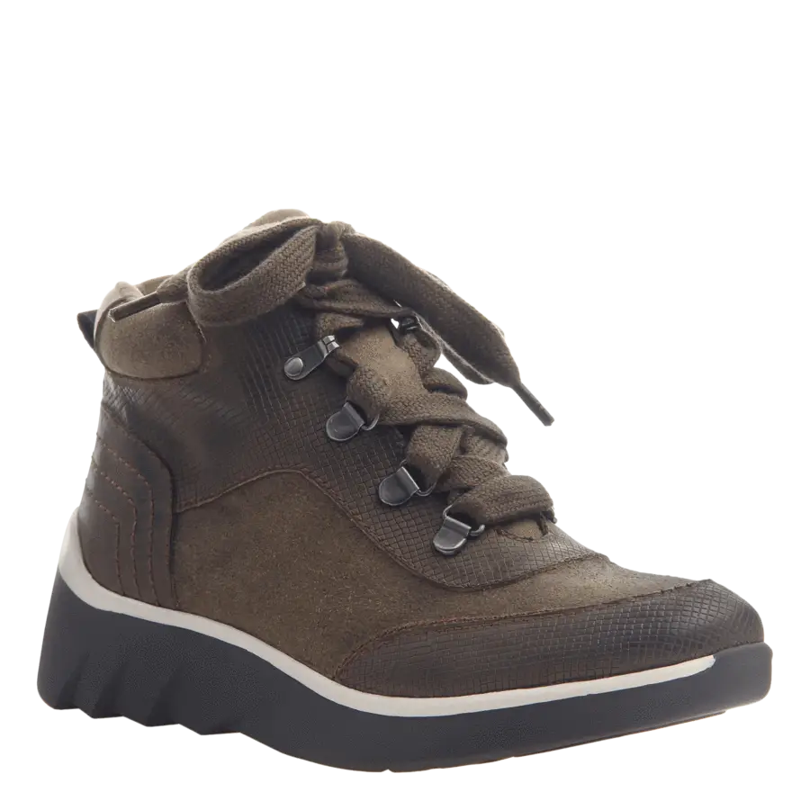 Stylish Brown Hiking Shoe