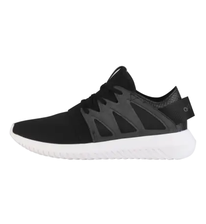 Black and White Sport Shoe Design