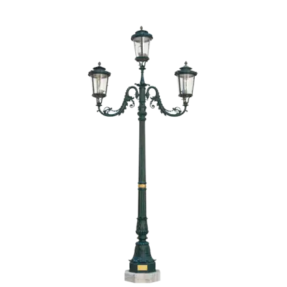 Ornate Classic Street Lamp with Vintage Design