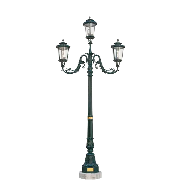 Ornate Classic Street Lamp with Vintage Design