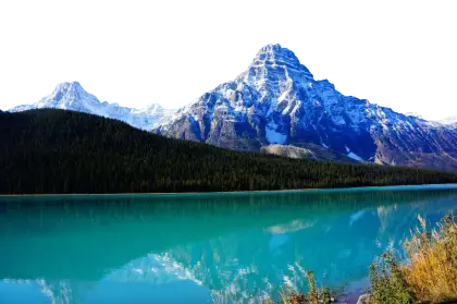 Beautiful Mountain Lake Scenery