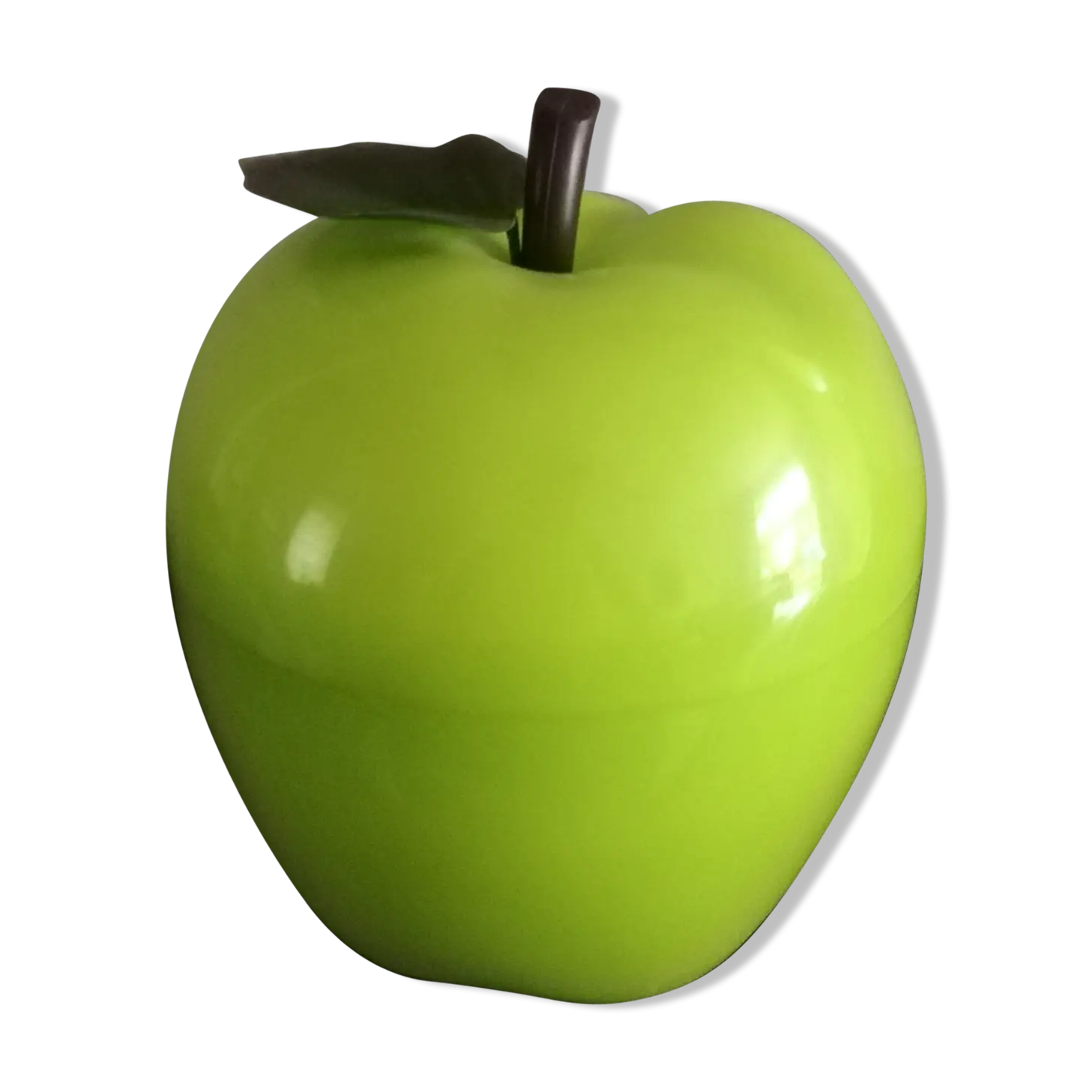 Shiny Green Apple with Leaf Detail