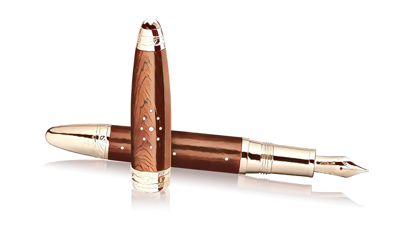 Elegant Wooden and Gold Fountain Pen