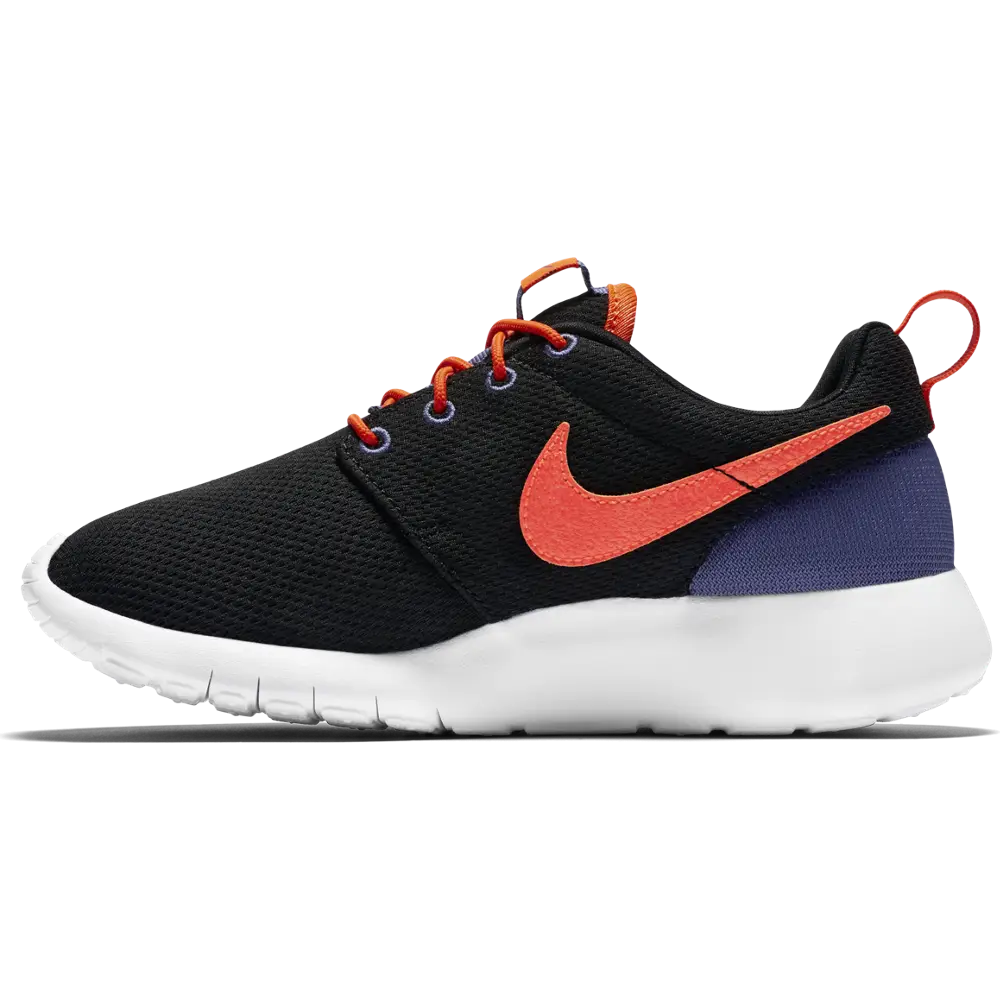 Nike Sneaker in Black and Orange