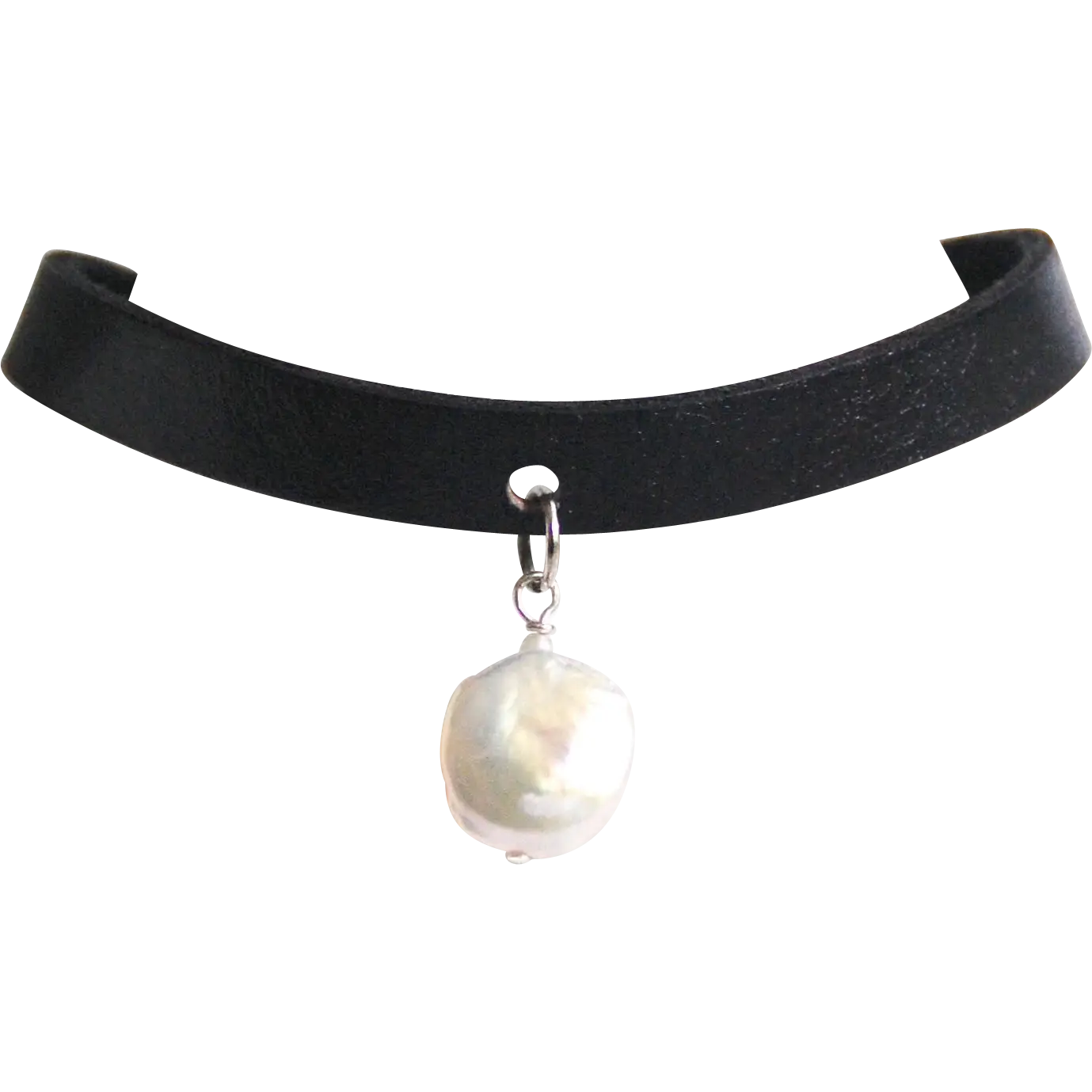 Elegant Black Choker with Pearl Pendant