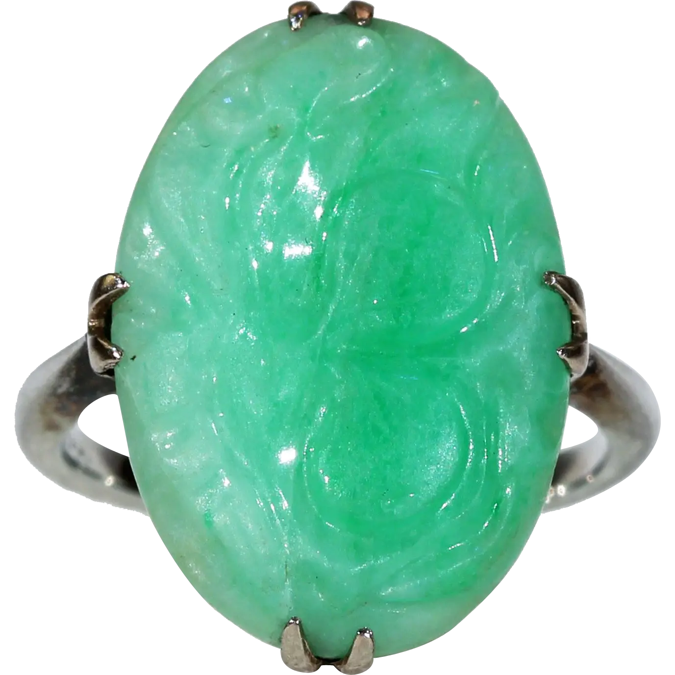 Beautiful Green Jade Ring
