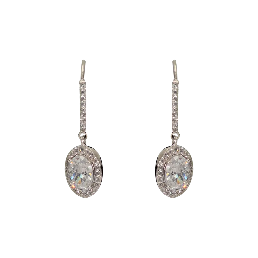 Elegant Diamond Earrings with Sparkling Detail