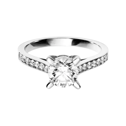 Elegant Diamond Engagement Ring with Sparkling Stone