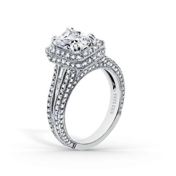 Elegant Diamond Engagement Ring