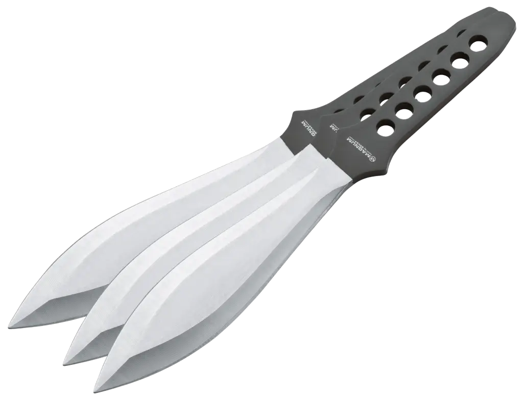 Triple-Blade Throwing Knife Design