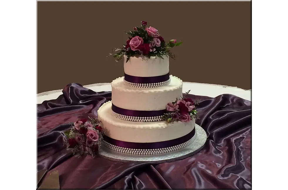 Beautiful Wedding Cake with Flowers