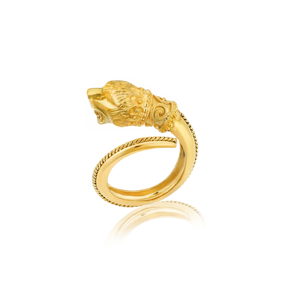 Exquisite Golden Ring with Design Details