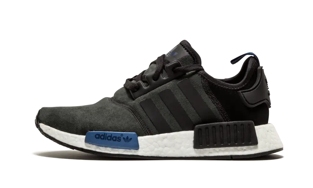 Black and White Sneaker for Athleisure