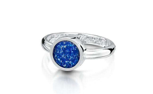 Elegant Silver Ring with Blue Gemstone