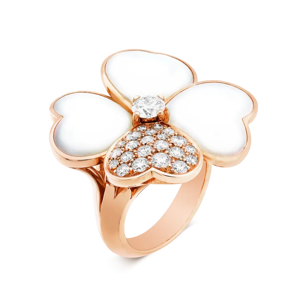 Elegant Flower-Shaped Diamond Ring