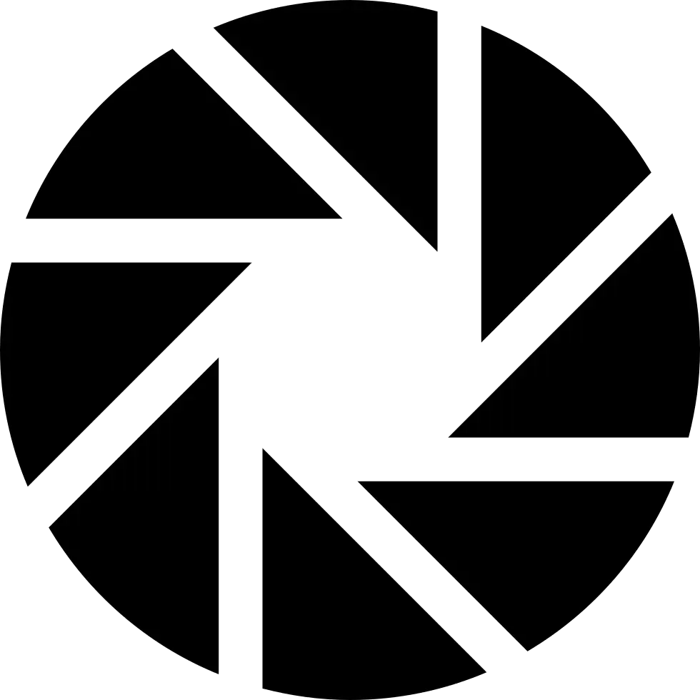 Minimalistic Camera Aperture Icon