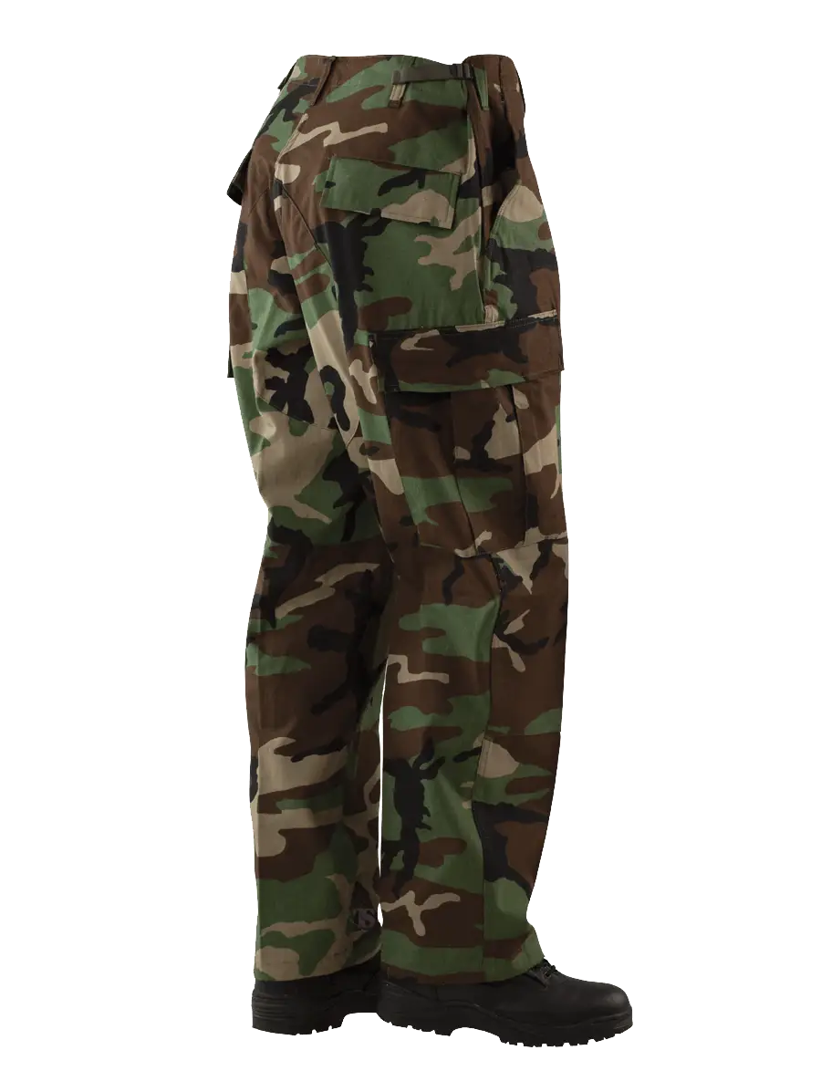 Camouflage Military Pants for Outdoor Adventures
